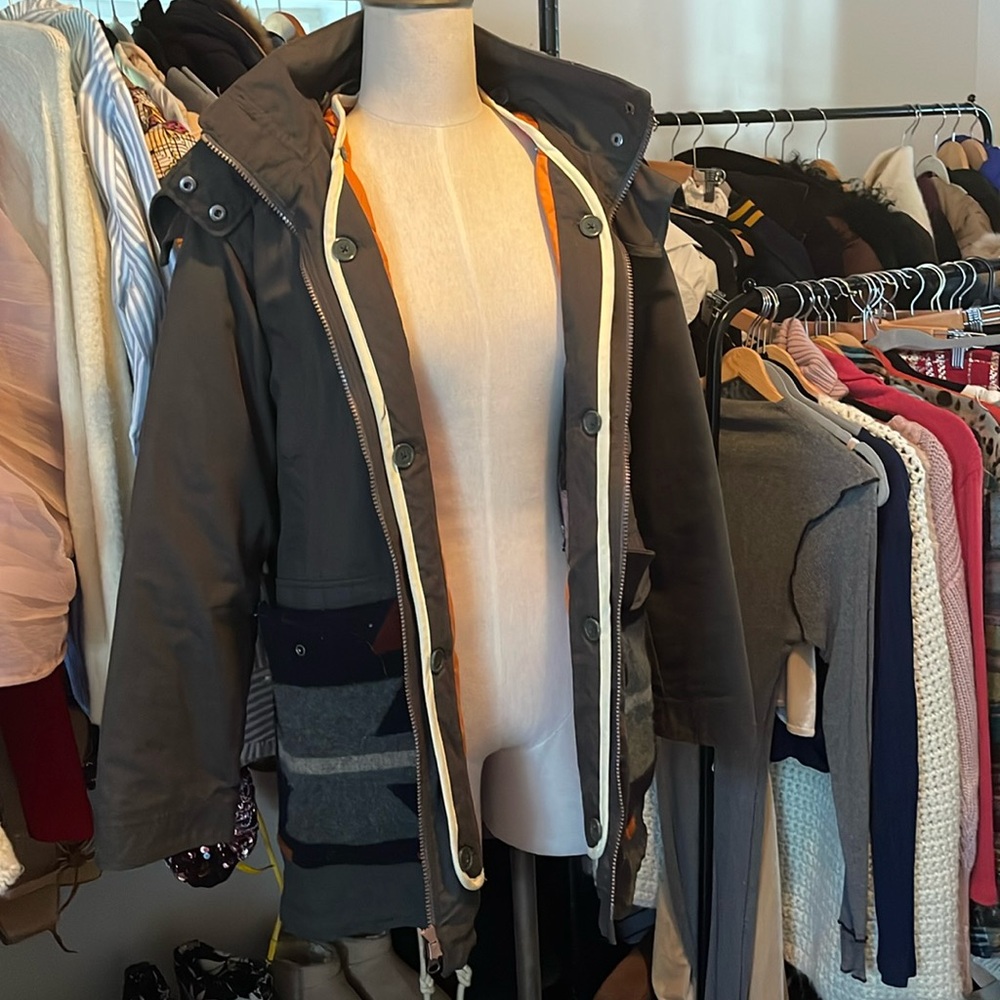 Woolrich Olive Green Hooded Parka with Yellow Trim